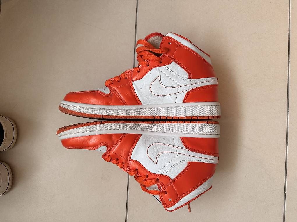 Herrenschuhe: Nike Jordan 1 Mid Orange 41 – Gebraucht aus Recherswil von mbi_dtp8