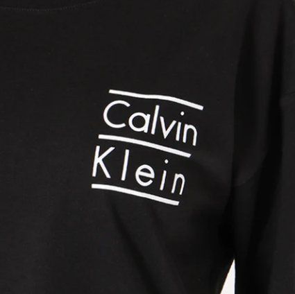 Calvin Klein T-Shirts: T-shirt Calvin Klein taille XS – Gebraucht aus Basel von Maria-Alexa 3