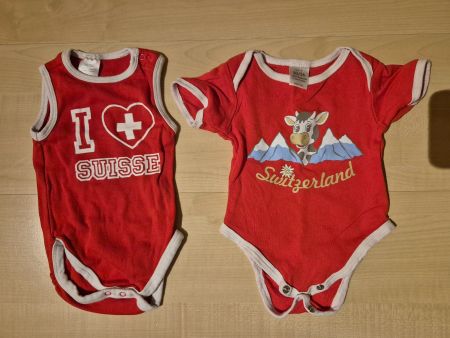 2x Kurzarm-Body Switzerland Gr. 50/56, auch einzeln