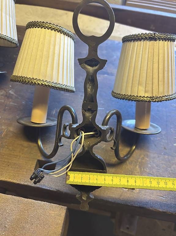 Lampade: 2 Antike Wandlampen mit Schirm – Usato da Kaiseraugst venduto da mengster 3