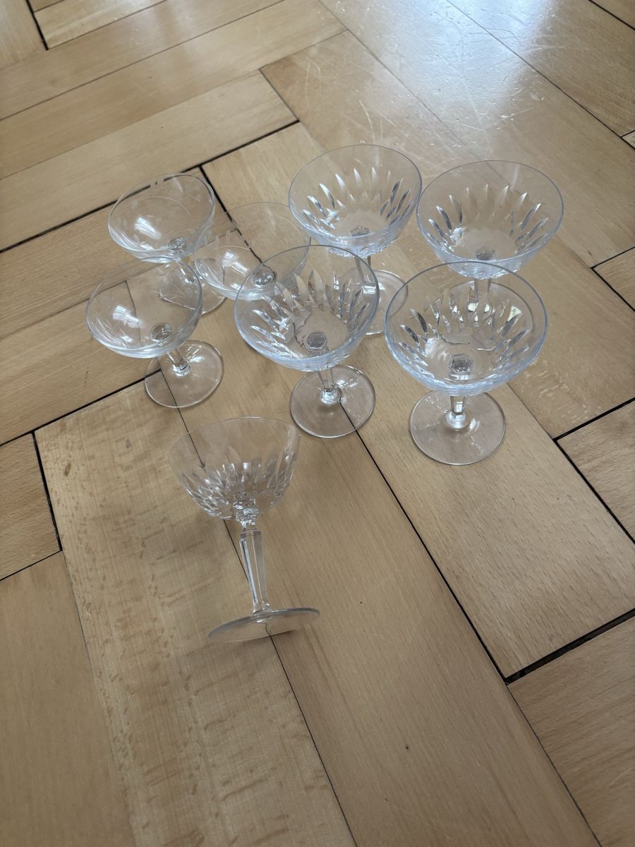 Bicchieri: 8  coppette dí sciampagne  – Nuovo (secondo la descrizione) da Schwyz venduto da Francesca54 2