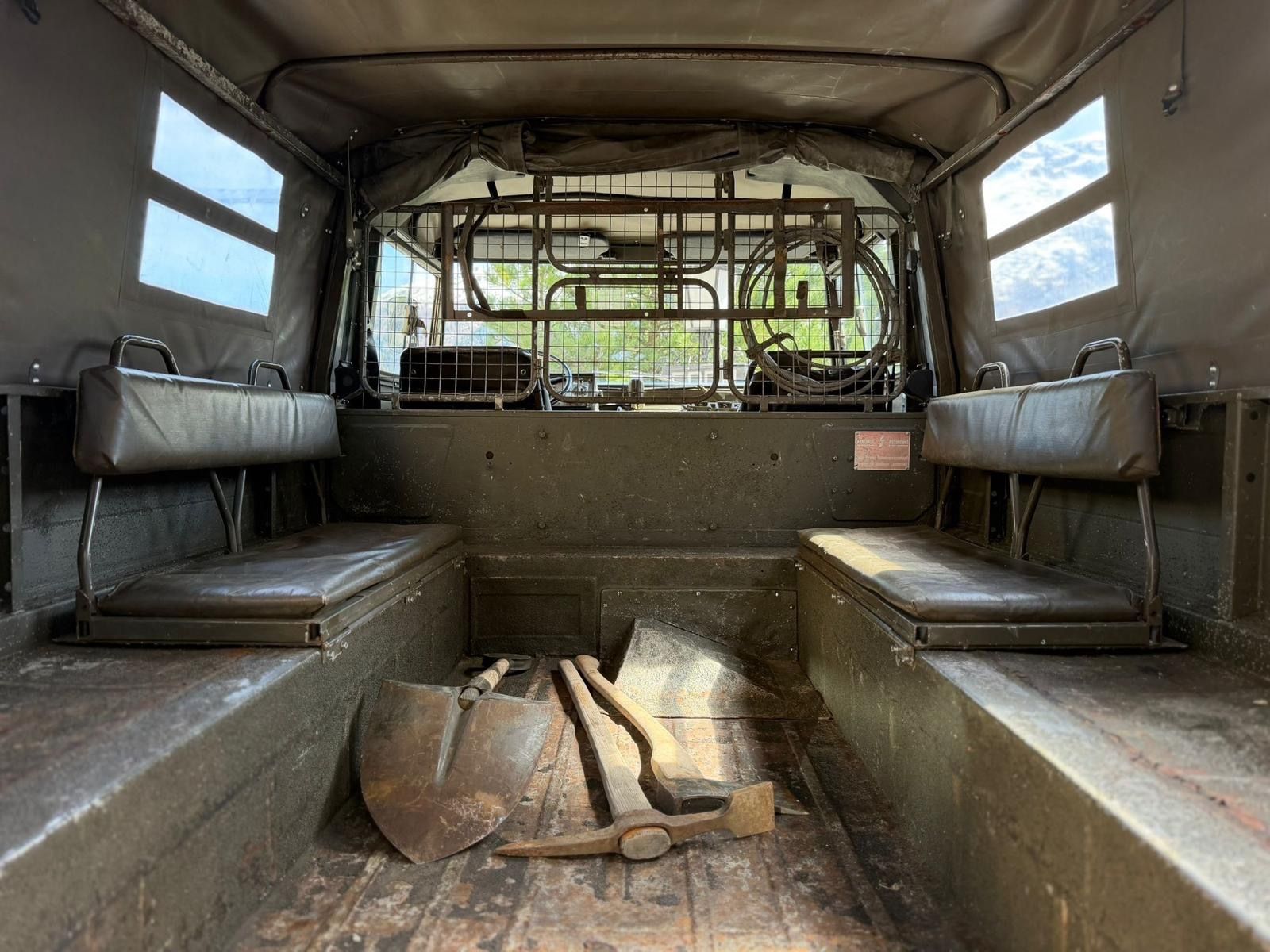 Steyr Autos: Steyr-Puch Pinzgauer 710M der Schweizer Armee – D'occasion à Celerina par R.H.GR 3
