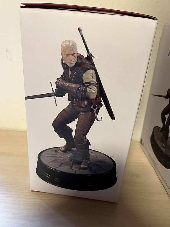 Statuette: GERALT MANTICORE - DARK HORSE - WITCHER 3 – Usato da Blonay venduto da rou_vr7k 3