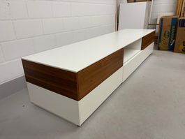 TV Lowboard weiss/Nussbaum zu verkaufen
