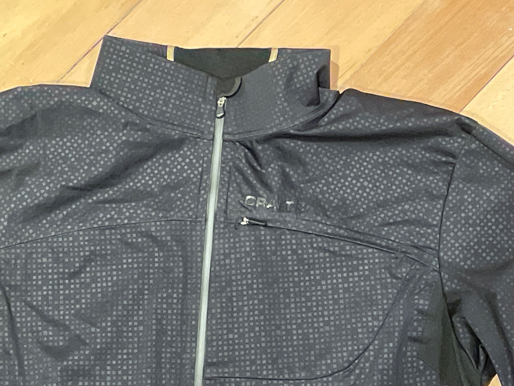 Giacche: CRAFT Jogging- / Outdoor Jäckli Gr. L – Usato da Frasnacht venduto da GracyStore 1