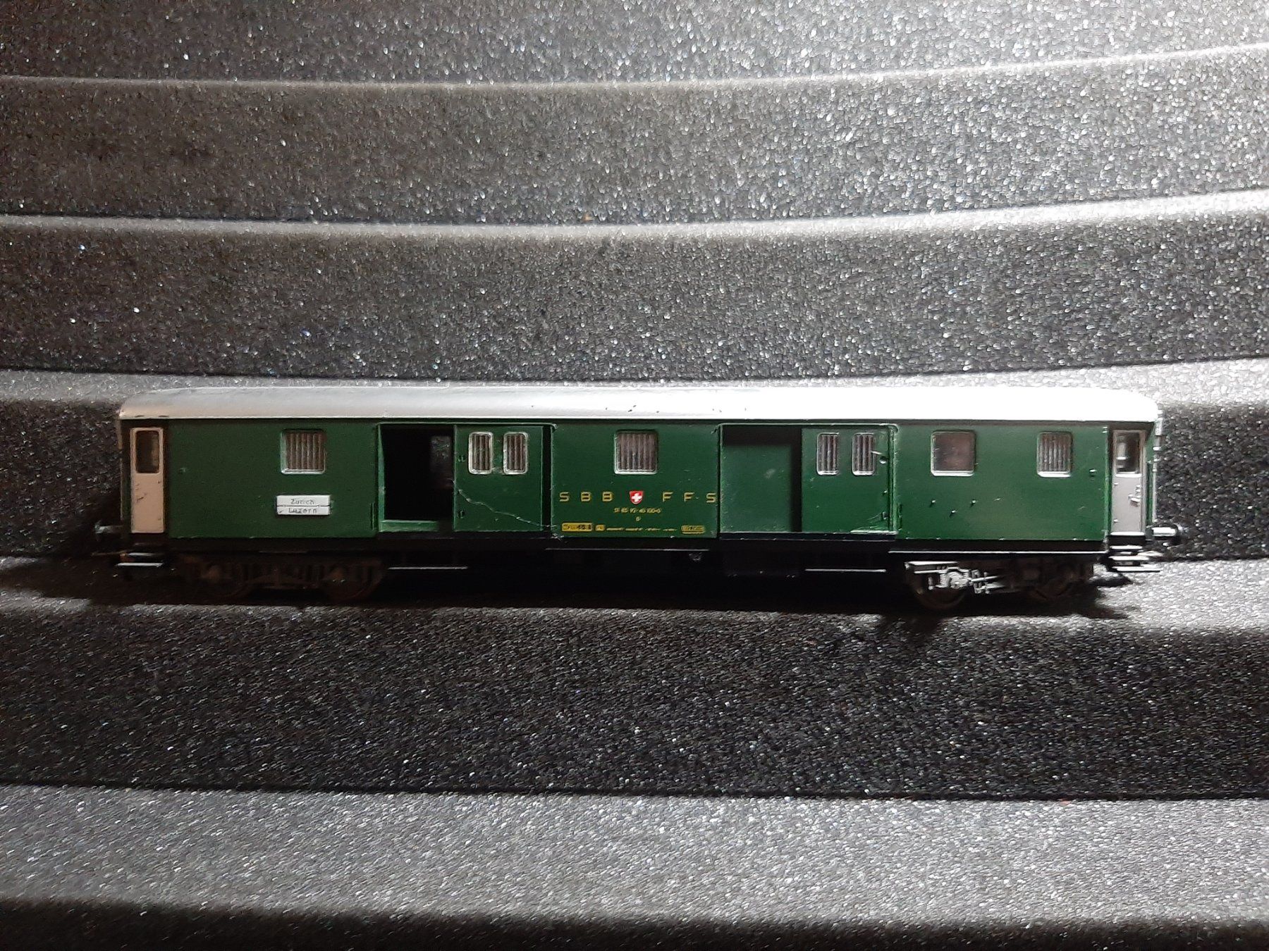Fleischmann Modelleisenbahnen: FLEISCHMANN FOURGON SBB /CFF REF.29 – Gebraucht aus Avully von RIVALIS 1