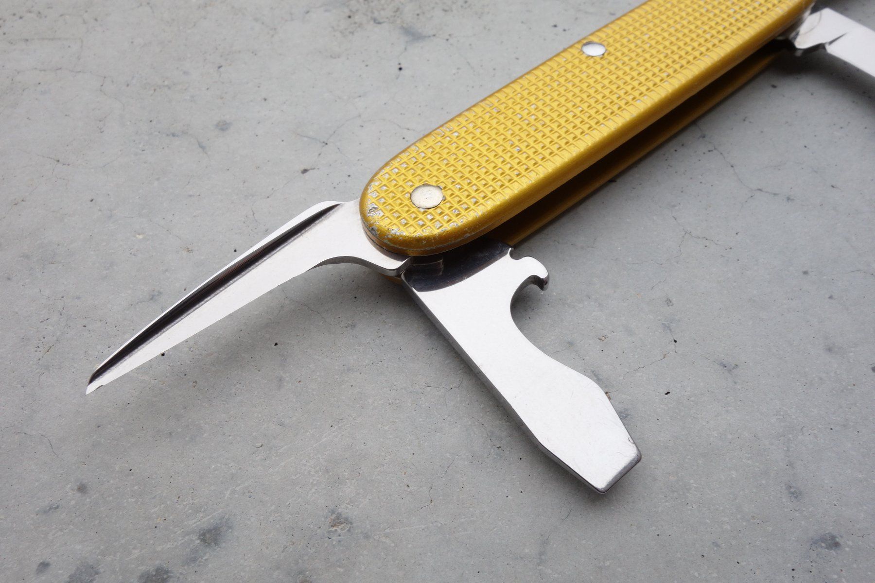 Victorinox Taschenmesser: Victorinox Alox Old Cross Sackmesser 97 – Gebraucht aus St. Gallen von 8201 8