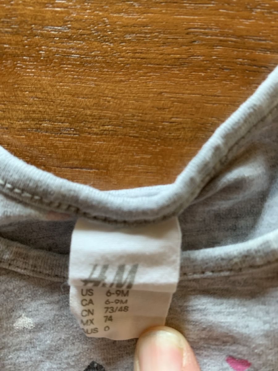 Kleider & Röcke: H&M Mädchen Kleidchen grau Herzen Gr. 74 Baumwolle – Gebraucht aus Meilen von Flockenwirbel 1