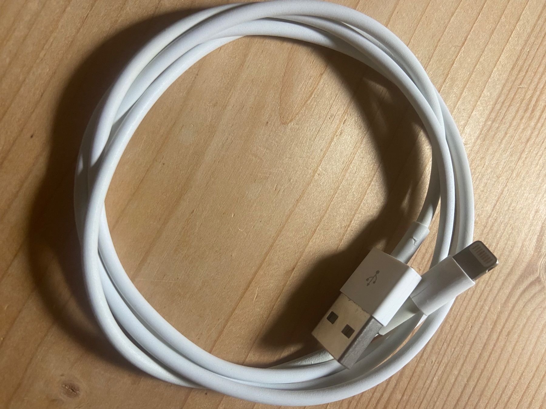 Apple Caricabatterie: Iphone Ladekabel, Lightning Kabel 2 Meter – Usato da Hittnau venduto da Oracel 4