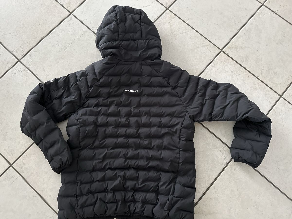 Mammut Giacche: Mammut Damen Winterjacke L – Usato da Davos Platz venduto da Anakonda1 1