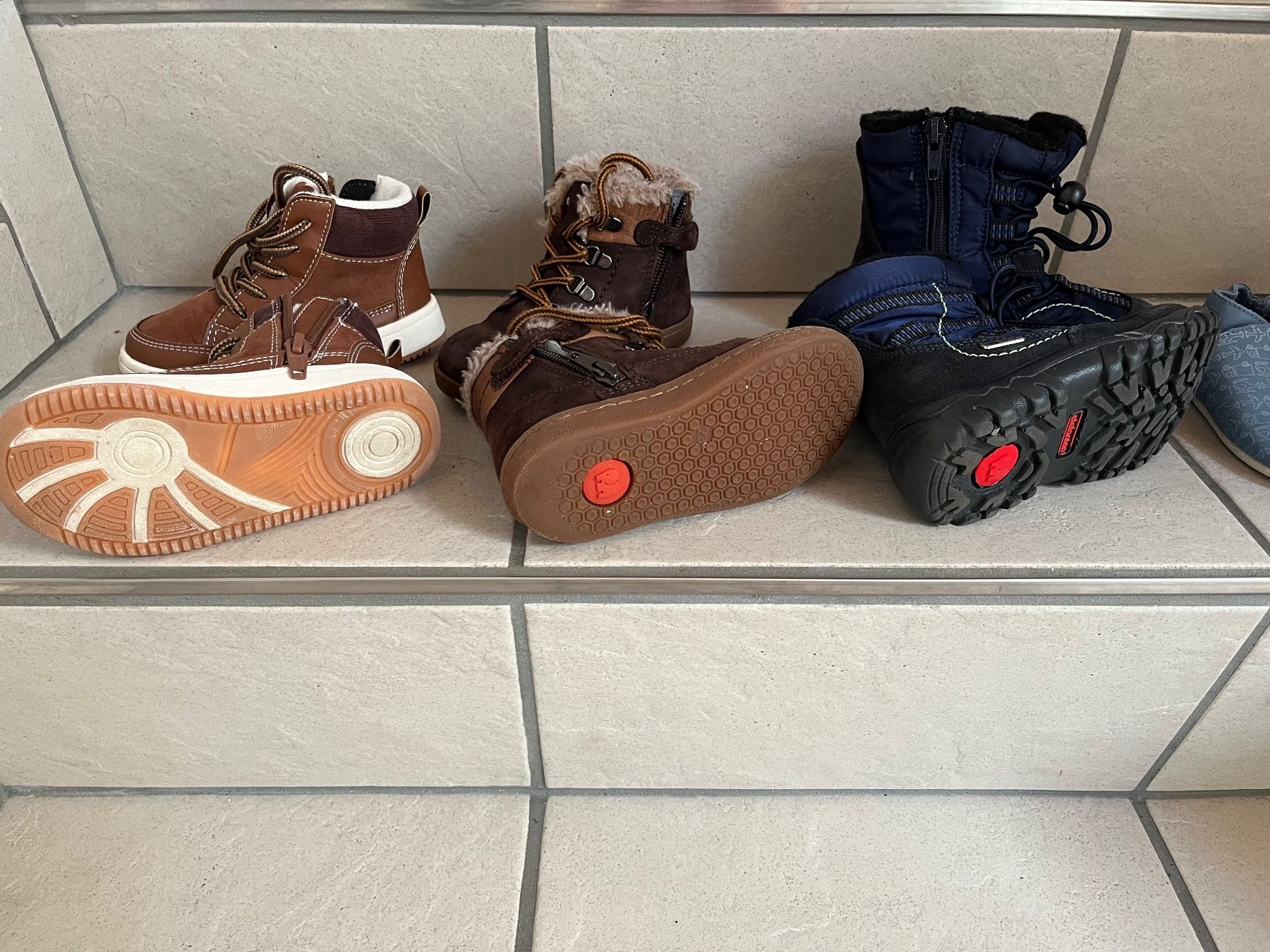Elefanten Scarpe per ragazzi: Schuhe Herbst/Winter, Gr 23 – Usato da Thörigen venduto da nic_kf6l 2