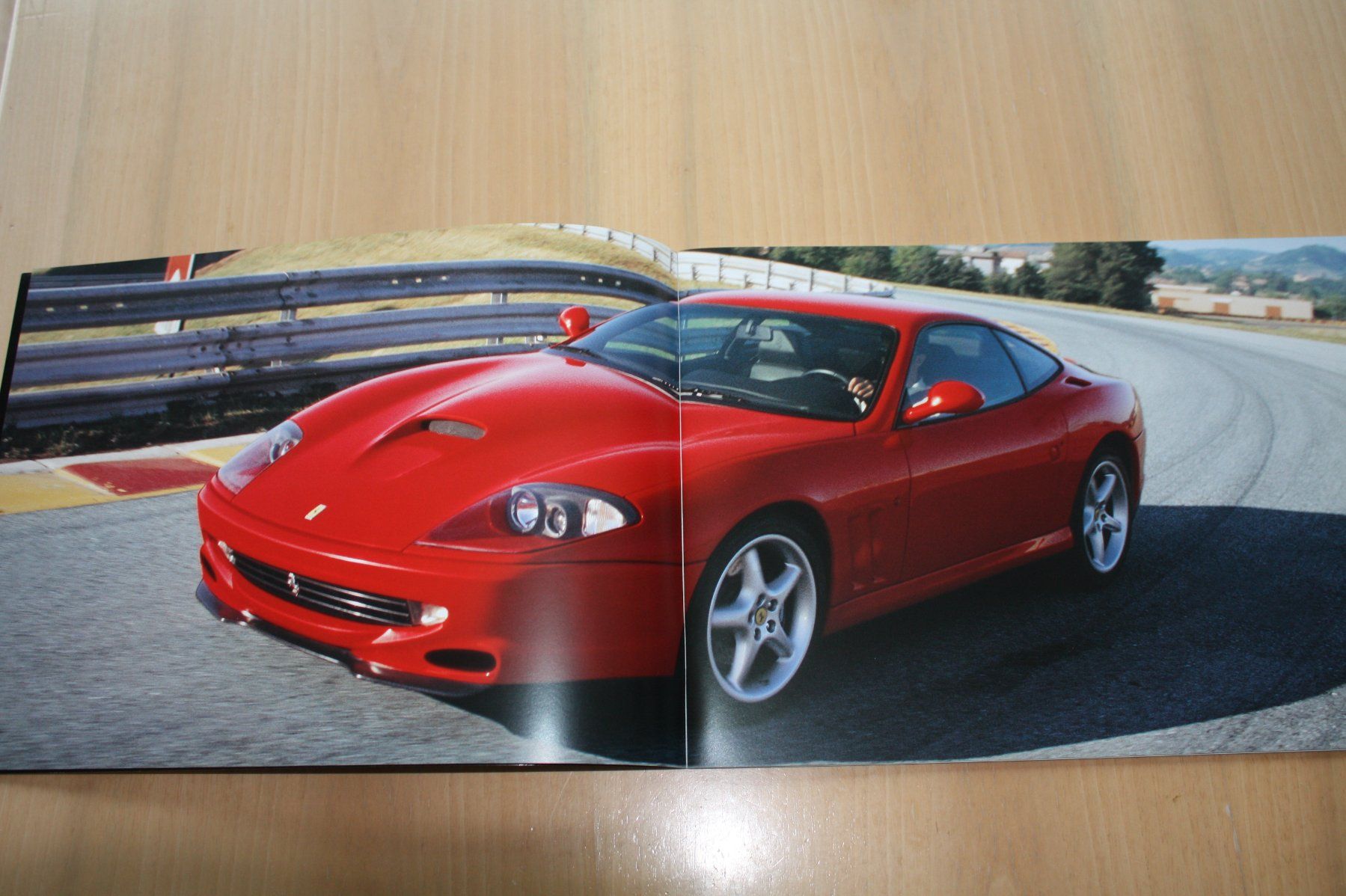 Ferrari Documenti: Ferrari 550 Maranello Pressemappe 1996 – Usato da Wikon venduto da erwin400 2