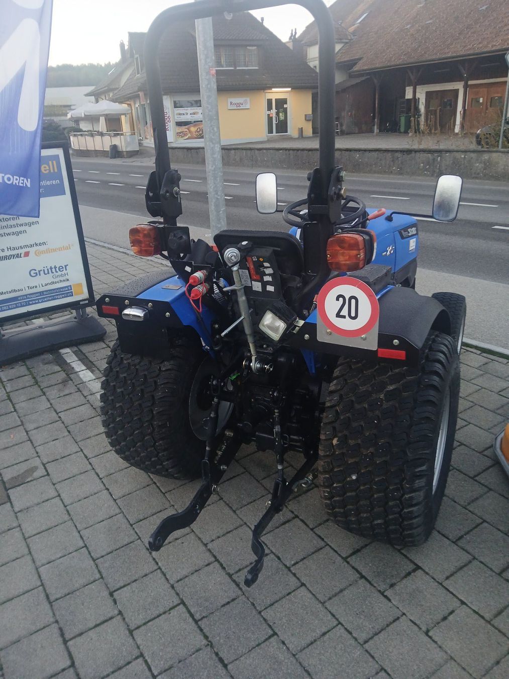 Solis Trattori: Solis 20 Vorführtraktor 100h – Usato da Roggwil BE venduto da Gruero 1