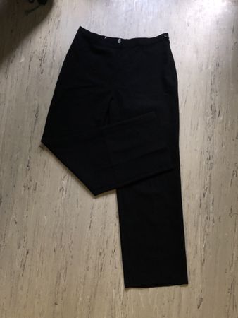 Stoffhose // Quite Wide Leg // S