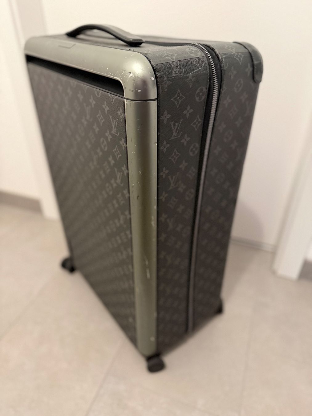 Louis Vuitton Valigie: Louis Vuitton Horizon 70 Koffer - Monogram Eclipse – Usato da Oberburg venduto da Cheysirius 5
