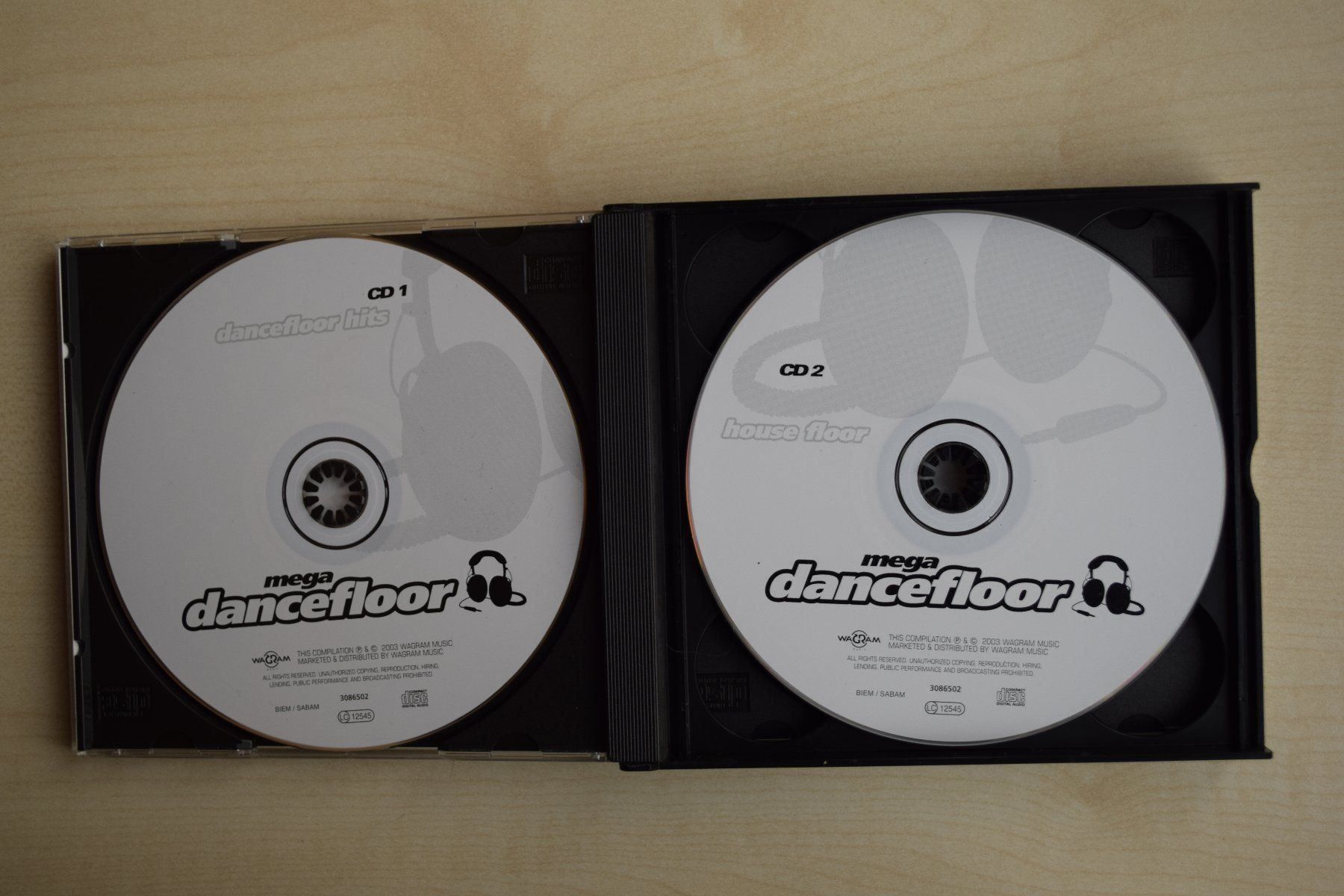 CDs: mega dancefloor 4CDs (166) – Gebraucht aus Reutigen von DONDON55 4