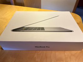 MacBook Pro 15 Zoll|2017|Intel i7|16 GB|1 TB SSD|Für Bastler