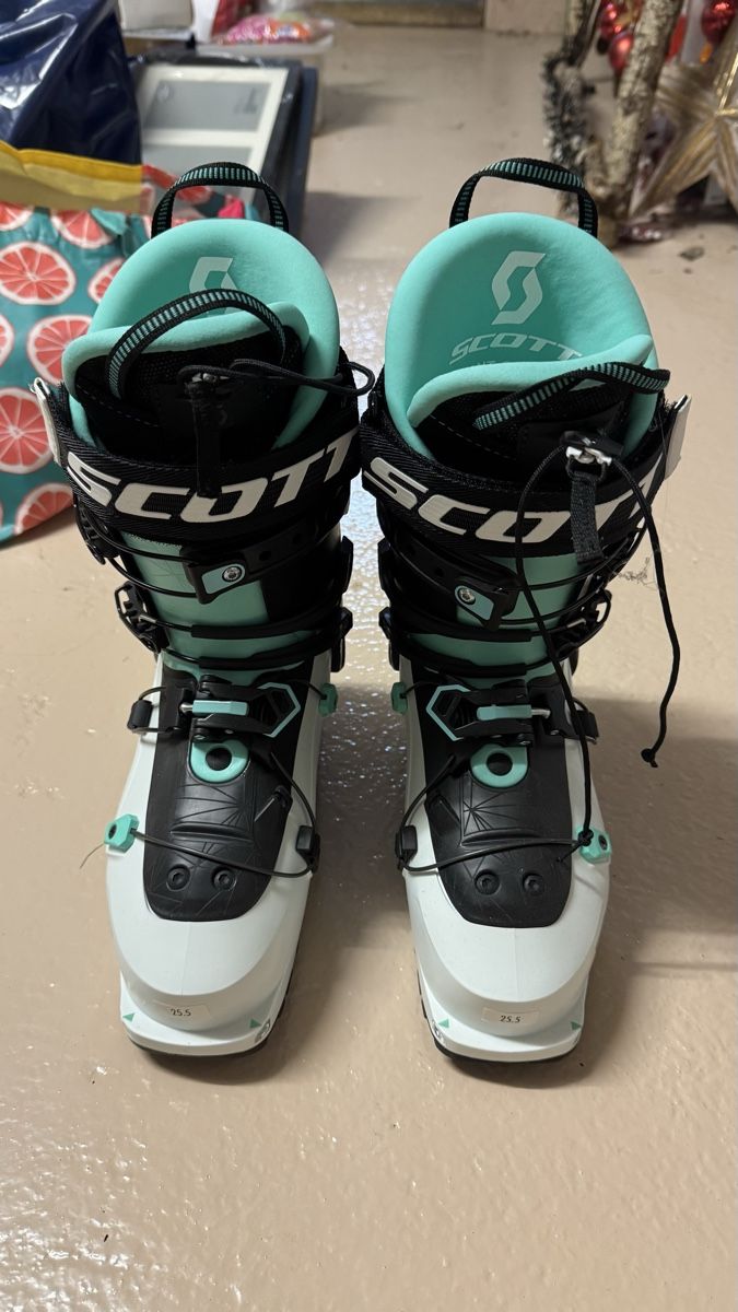 Scott Damenschuhe: Scott Tourenskischuhe  – Neu (gemäss Beschreibung) aus Mollis von kev_rss9 1