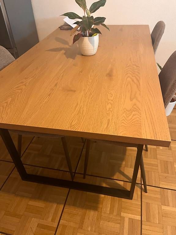 Tables: Dining table in very good condition – D'occasion à Genève par Luisa_Oliv
