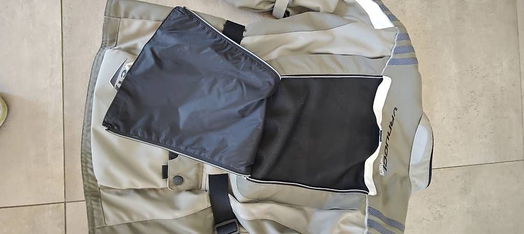 Jacken: Motorradjacke fast neu – Gebraucht aus Kirchdorf AG von Aloe11 1