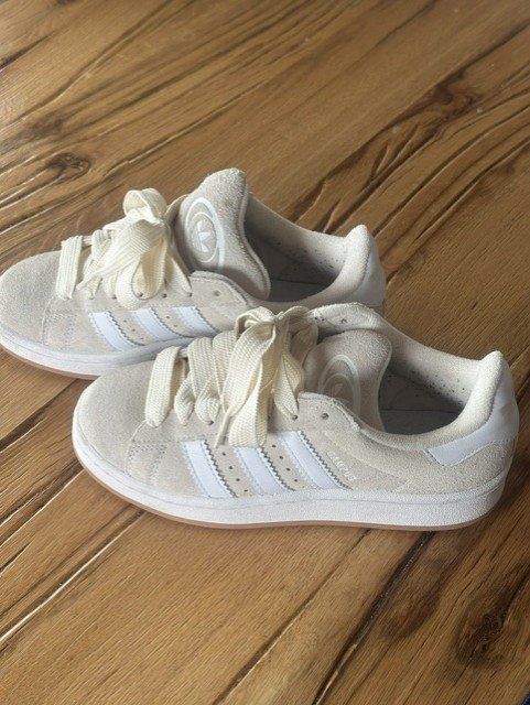 Scarpe da donna: Adidas – Nuovo (secondo la descrizione) da Grossdietwil venduto da conniha