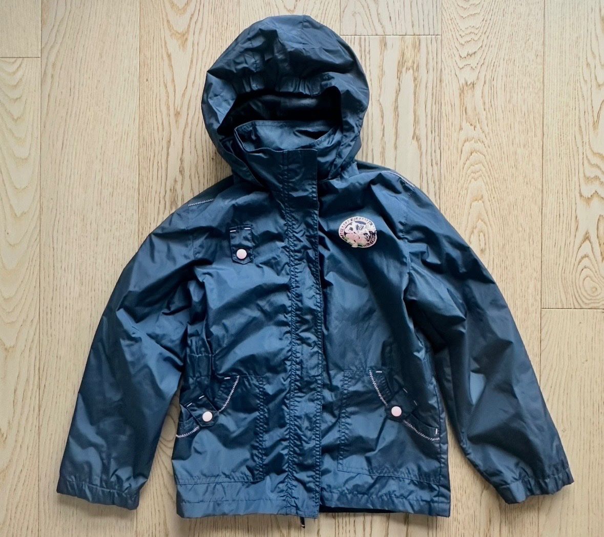 Giacche & Cappotti: Dunkelblaue Regenjacke für Mädchen – Usato da Abtwil SG venduto da sinsky_ 1