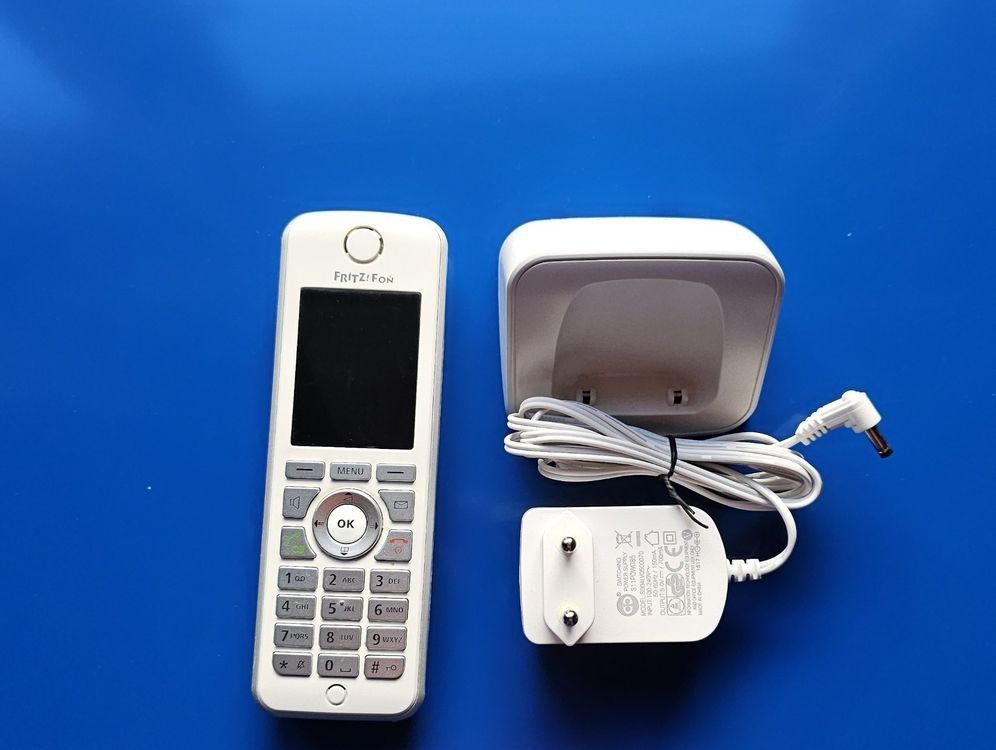 Fritz Telefoni: Fritz!Fon C4 mit Ladestation. – Usato da Rüti GL venduto da 4oops