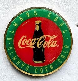 Coca-Cola Placchette & Badge: 1 Pin Coca-Cola – Usato da Pfäffikon ZH venduto da Colacity