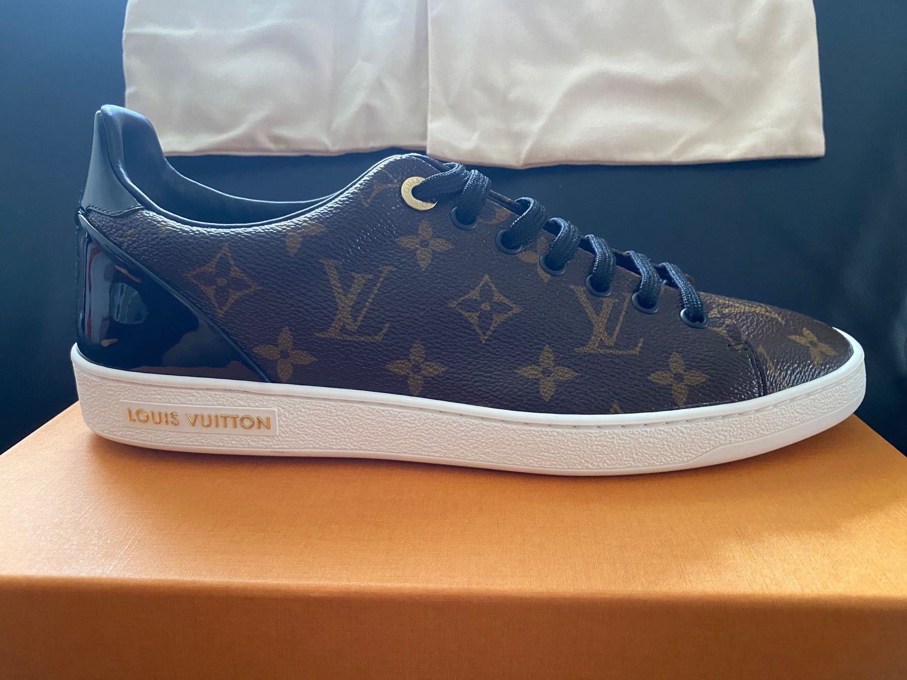 Louis Vuitton Scarpe da donna: Louis Vuitton Sneaker Braun – Nuovo e nell'imballaggio originale da Frauenfeld venduto da stern081 2