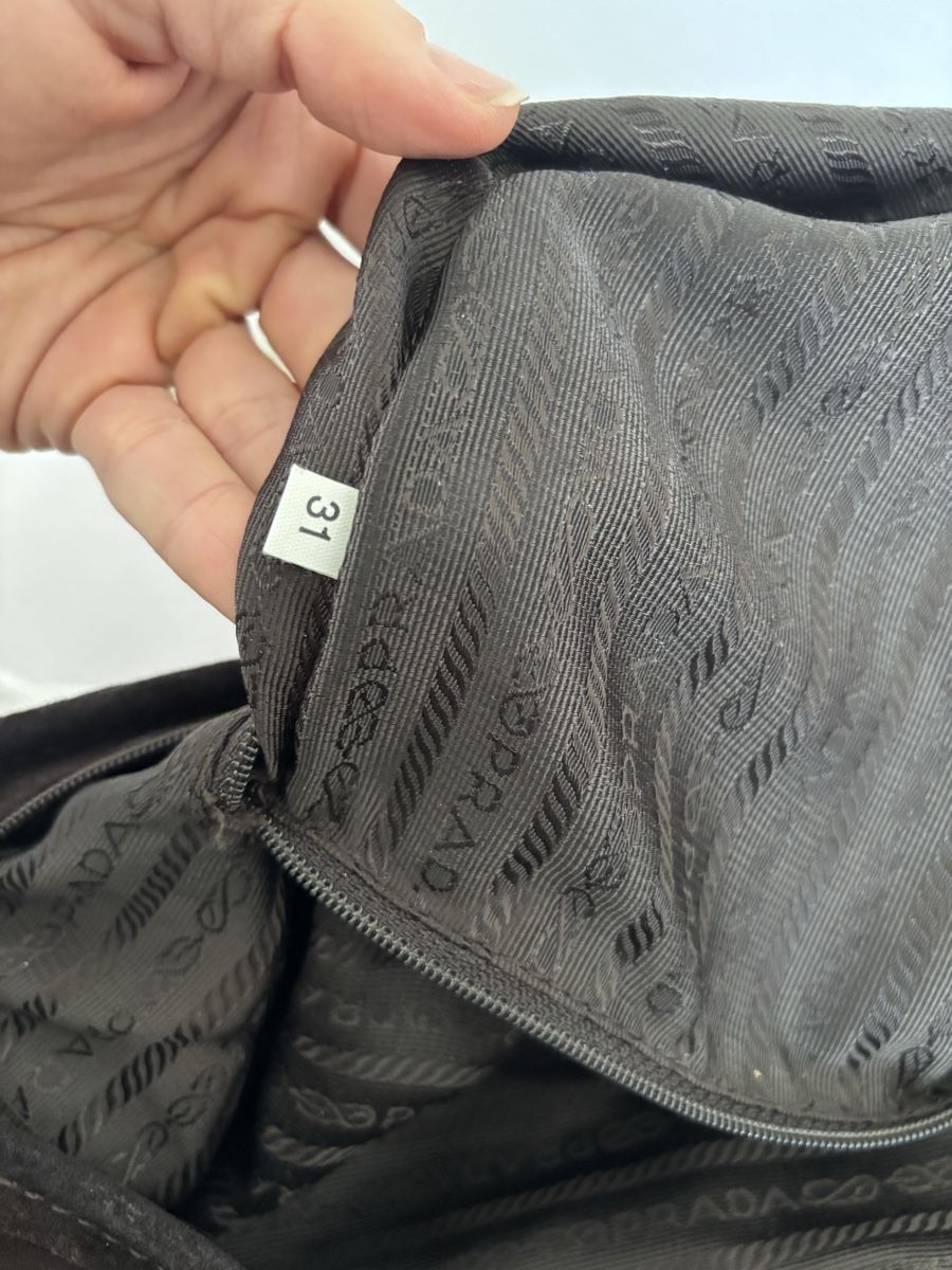 Prada Borse da donna: Originale Prada Suede Bag Wildleder in braun – Usato da Zürich venduto da car_9sdb 5