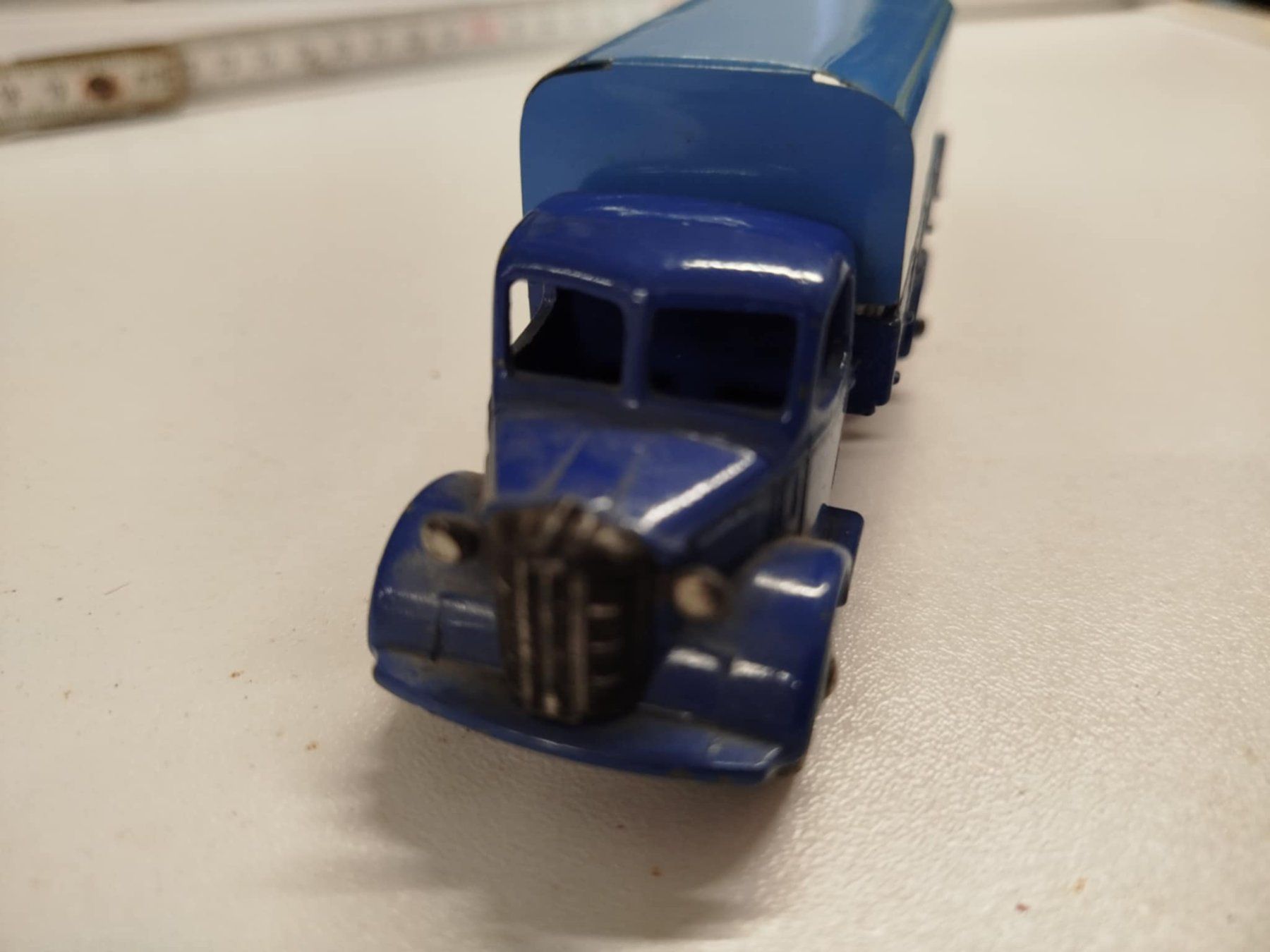 Dinky Toys Modellini d'auto: Dinky Toys (nr 13) – Usato da La Chaux-de-Fonds venduto da Emmaus2300CDF 2