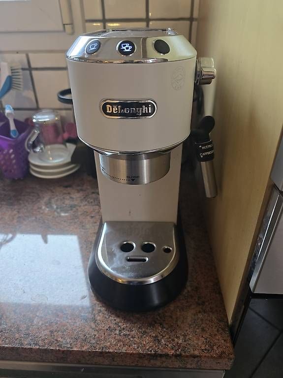 Macchine per caffè & Macchine per espresso: Delonghi Style Dedica – Usato da Goumoens-la-Ville venduto da Mimi_1802