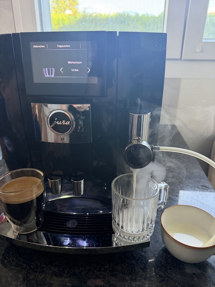 Jura Macchine per caffè & Macchine per espresso: Jura Impressa J8 – Usato da Buttikon SZ venduto da KaffeeGenussBronja 3