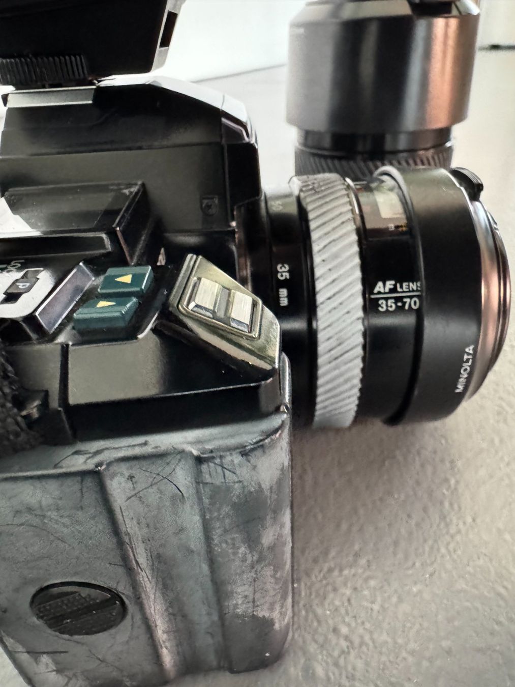 Minolta Fotocamera: 2 Minolta 7000 AF Spiegelreflexkamera Set mit 3 Objektiven – Usato da Mühlethal venduto da Pz7 4