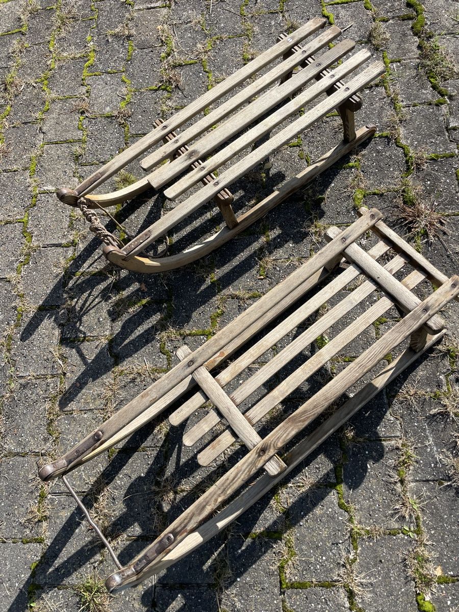 Schlitteln: 2 alte Holzschlitten – Gebraucht aus Amsoldingen von streetka 1
