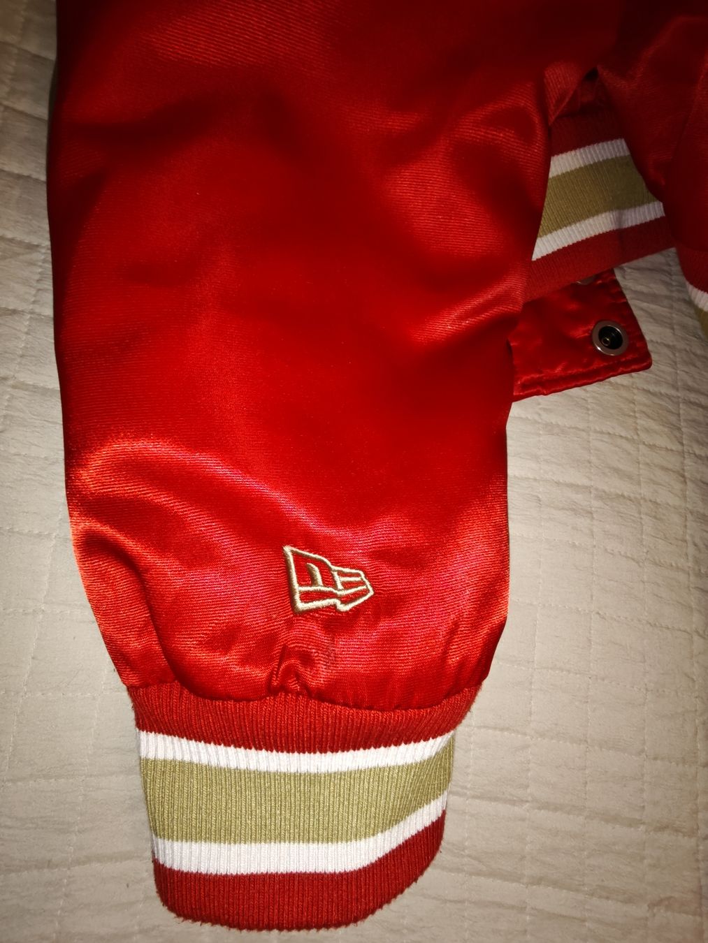 NFL Jacken: New Era 49ers NFL Bomber Jacket Red Size L – Gebraucht aus Bern von sio_w272 3