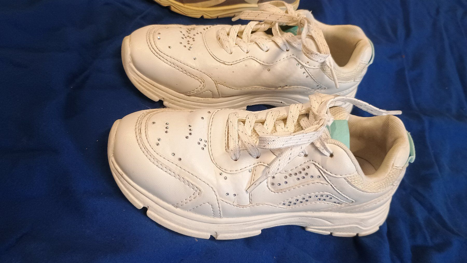 Chaussures filles: Schuhe Mädchen Gr. 34 – D'occasion à St. Gallen par takalusu 1