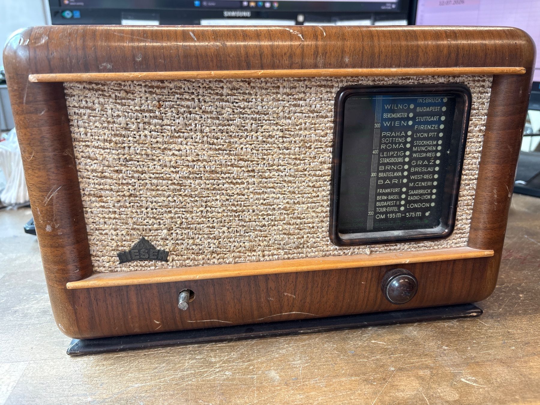 Radios: Radio Niesen – Gebraucht aus Chur von Feschtland