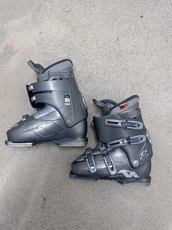 Scarpe da uomo: Ski Schuhe – Usato da Pfäffikon SZ venduto da JasminS. 1