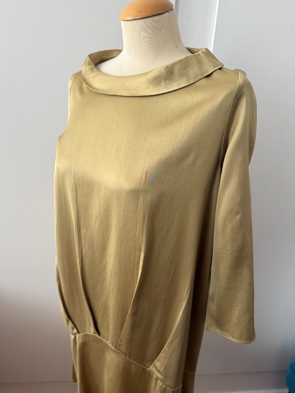 Vestiti: Robe élégante verte jaune – Usato da Le Locle venduto da tchanatakoua 2