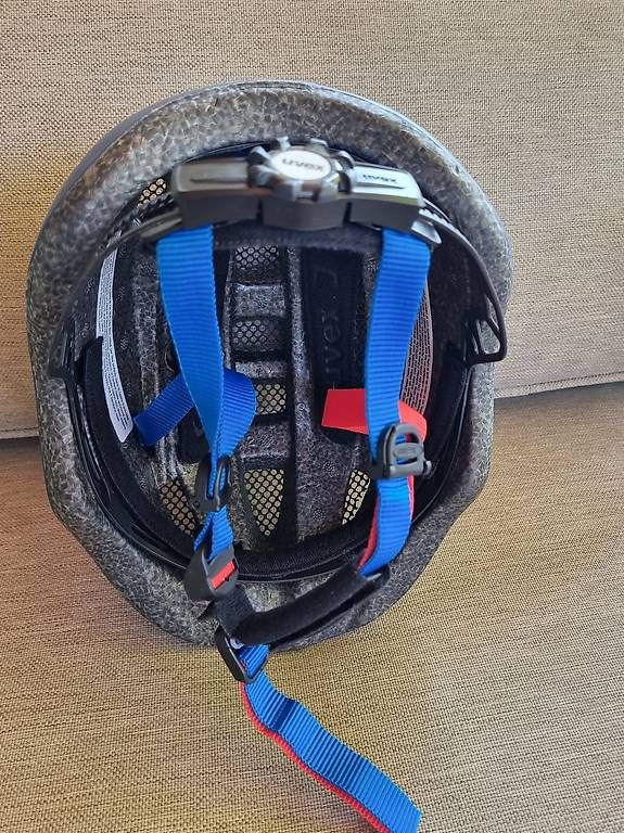 Uvex Helme: Kinder Velohelm von Uvex – Gebraucht aus Münchwilen von dila77 4