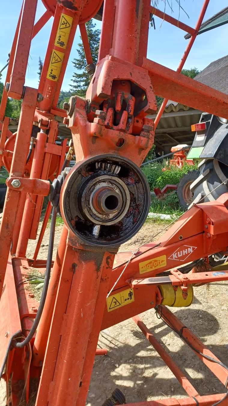 Alle Maschinen: Kuhn Kreiselheuer – Defekt aus Lupsingen von fan_gl2j 2