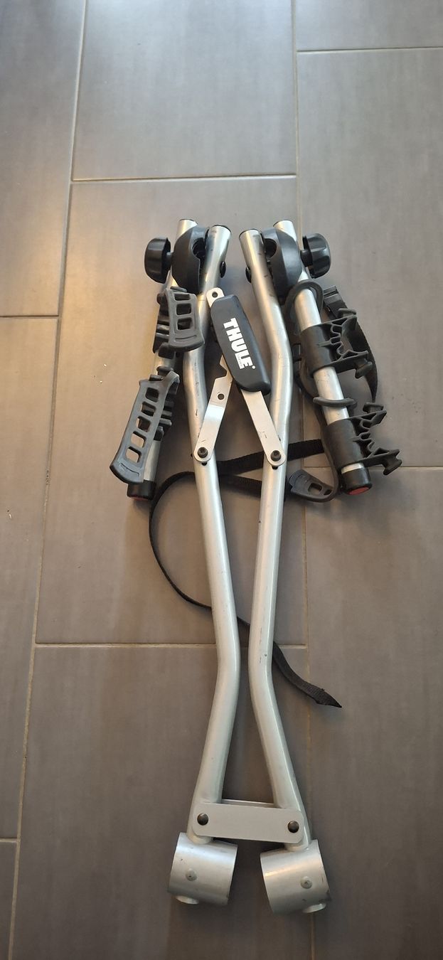 Thule Pièces détachées: Thule XPress porte vélo compacte  – D'occasion à Magnedens par Calago 2