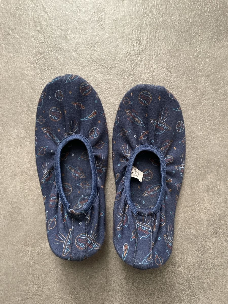 Scarpe per ragazzi: Däppeli – Usato da Au ZH venduto da ValeaZima