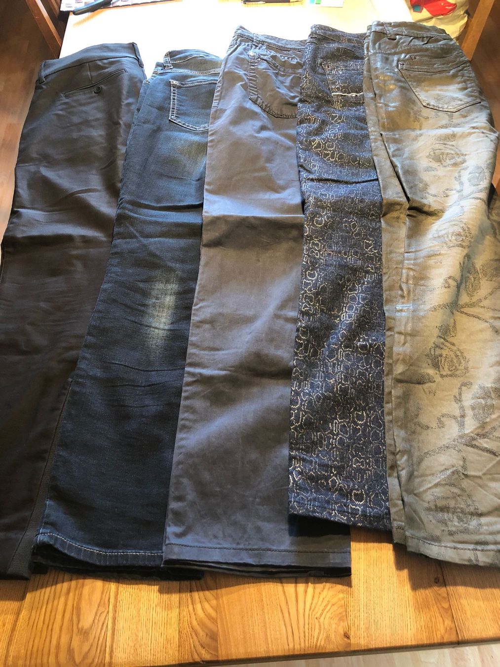 Pantaloni: 6 Damenhosen Gr. 38 – Usato da Röschenz venduto da Tashroal 1