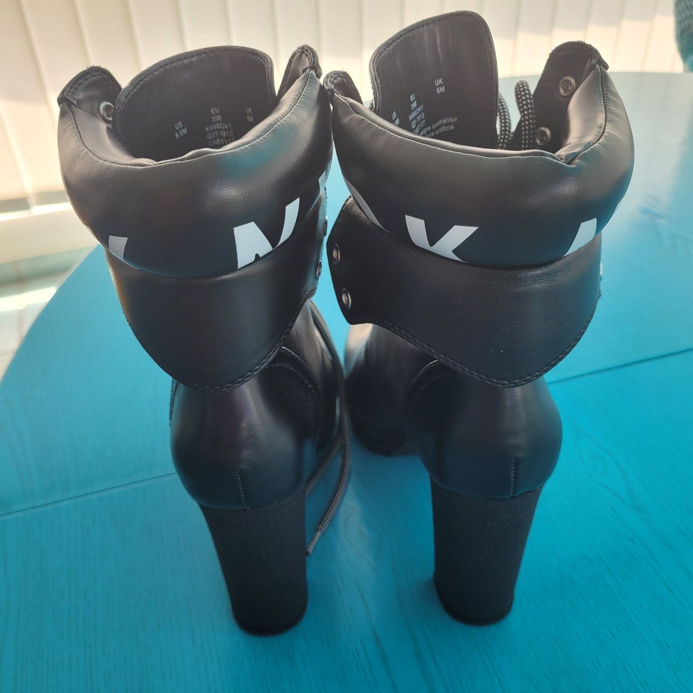 DKNY Chaussures femmes: DKNY  Stiefeletten Gr.39 – Neuf avec emballage d'origine à SCHÜBELBACH par CoKaHa 3