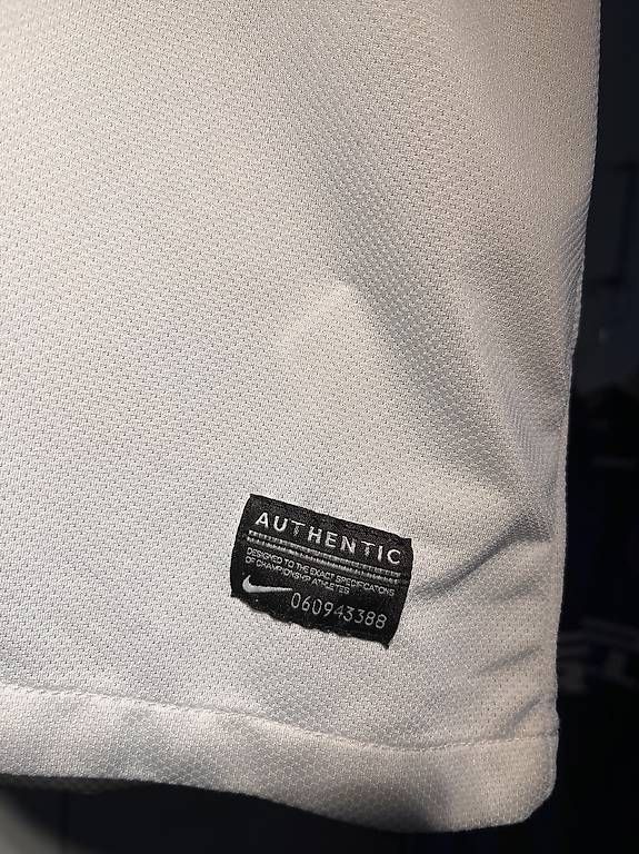 Nike Canottiere & Pantaloni: FC ZÜRICH original Trikot 2011 Large – Usato da Zürich venduto da Mark.2021 2