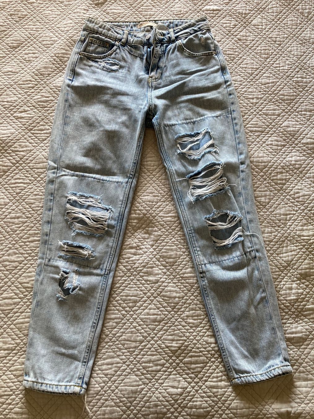 Jeans: Jeans destroy – Usato da Lausanne venduto da shabnam.t