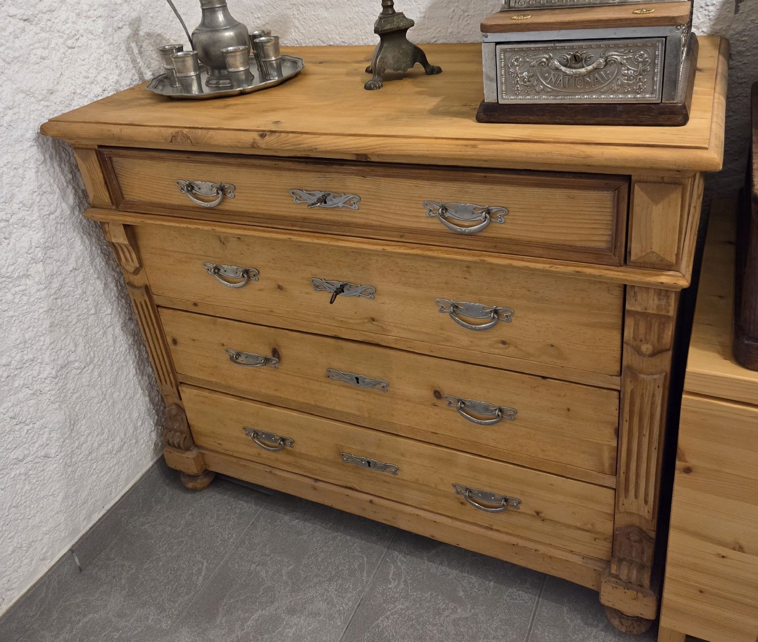 Kommoden: Antike restaurierte Holzkommode – Gebraucht aus Klingnau von Groofty69 1
