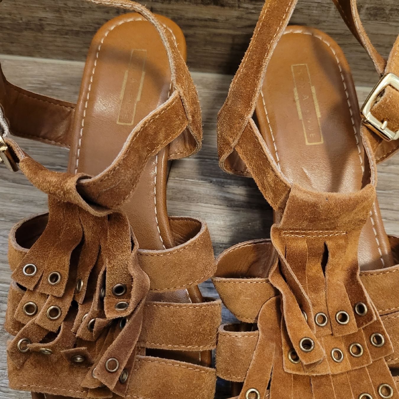 Scarpe da donna: Sandalen Wildleder look 37 – Usato da Niederbuchsiten venduto da klengyel 4